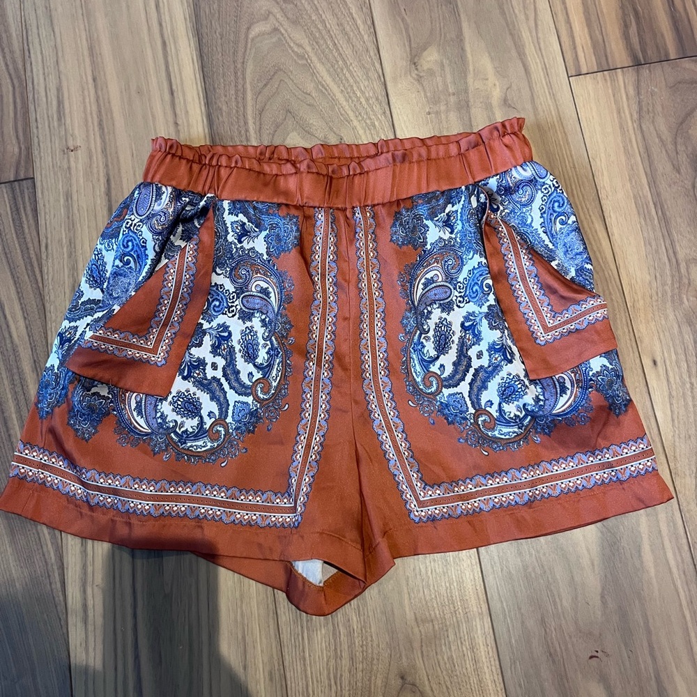 H&M High Waist Rust and Blue Paisley Shorts
